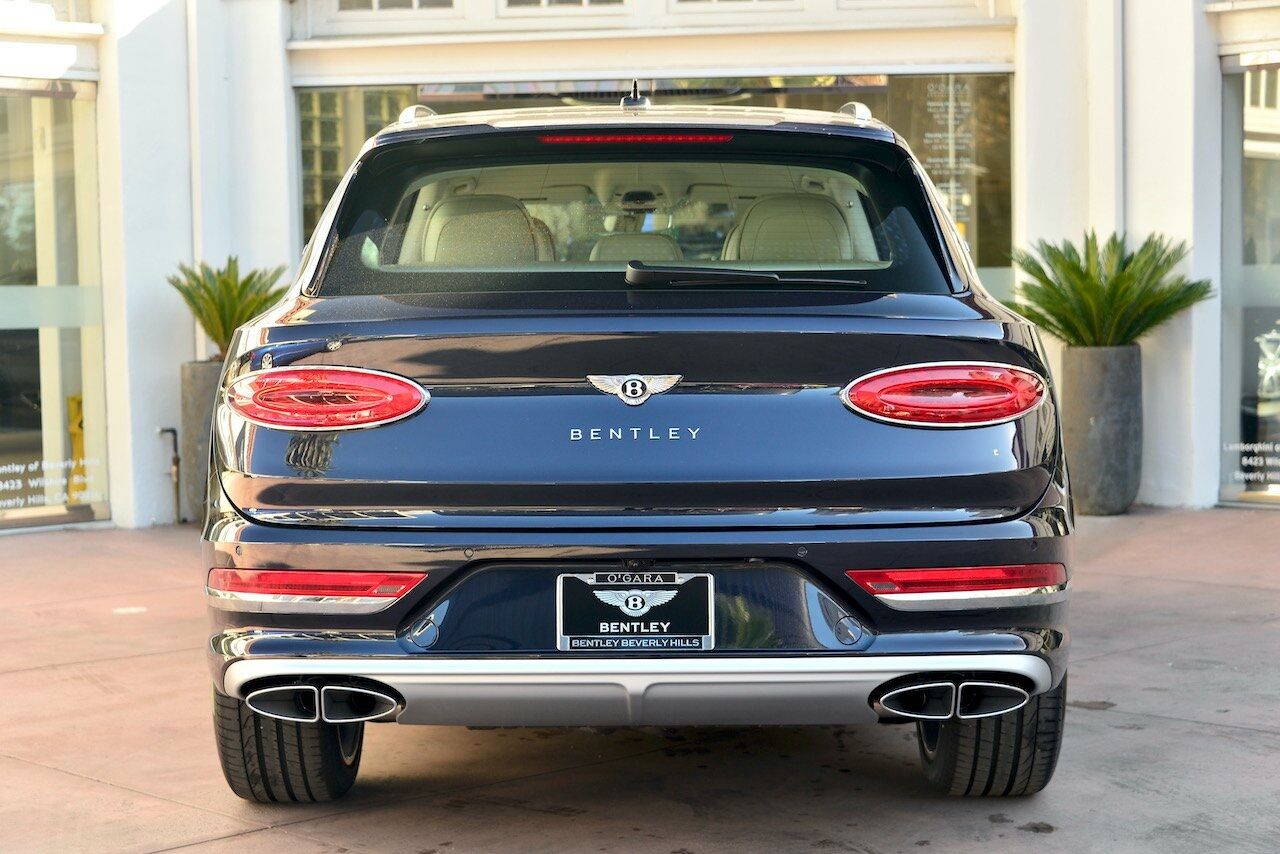 2023 Bentley Bentayga EWB Azure First Edition Azure First Edition Lawrence KS