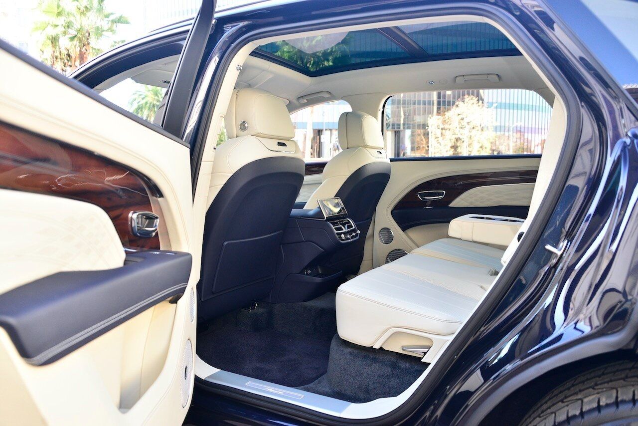 2023 Bentley Bentayga EWB Azure First Edition Azure First Edition Lawrence KS