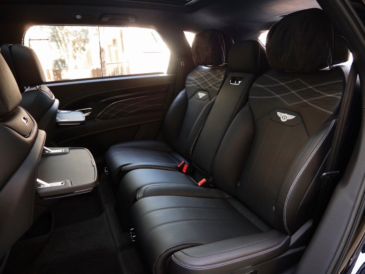2023 Bentley Bentayga EWB Azure First Edition Azure First Edition Lawrence KS