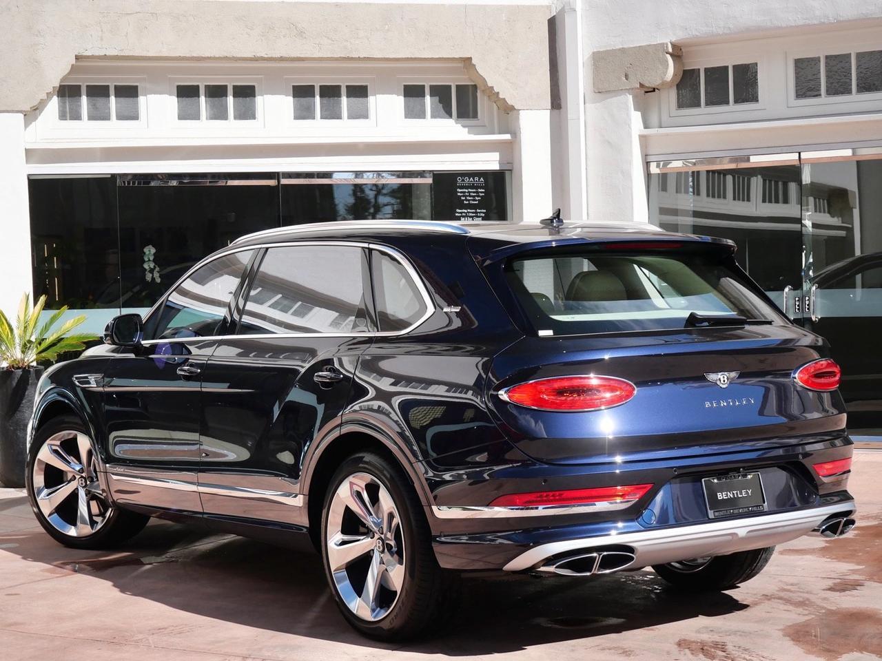 2023 Bentley Bentayga EWB Azure First Edition Azure First Edition Lawrence KS