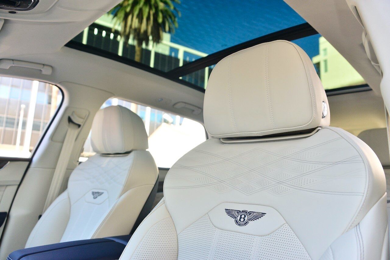 2023 Bentley Bentayga EWB Azure First Edition Azure First Edition Lawrence KS