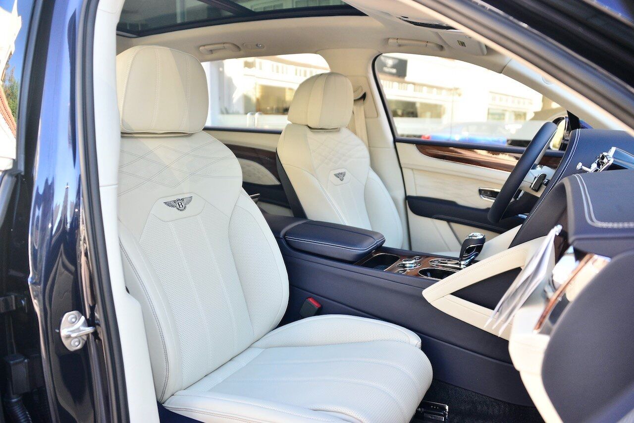 2023 Bentley Bentayga EWB Azure First Edition Azure First Edition Lawrence KS