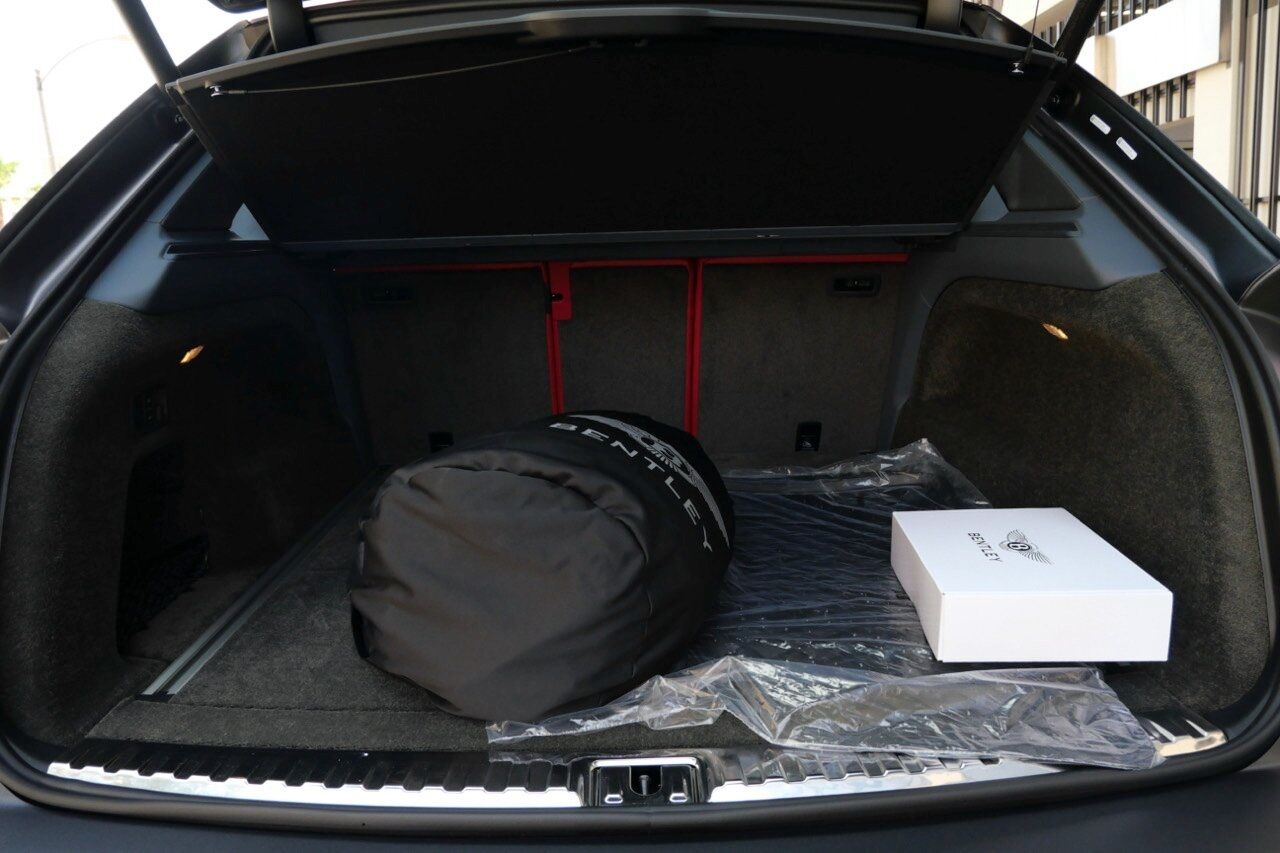 2023 Bentley Bentayga EWB Azure First Edition Azure First Edition Lawrence KS