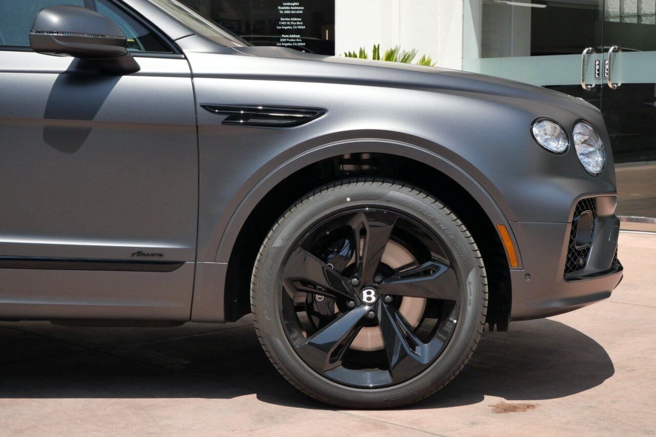 2023 Bentley Bentayga EWB Azure First Edition Azure First Edition Lawrence KS