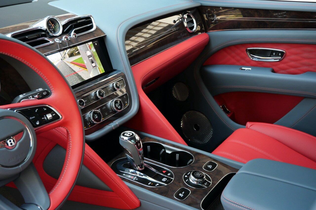 2023 Bentley Bentayga EWB Azure First Edition Azure First Edition Lawrence KS