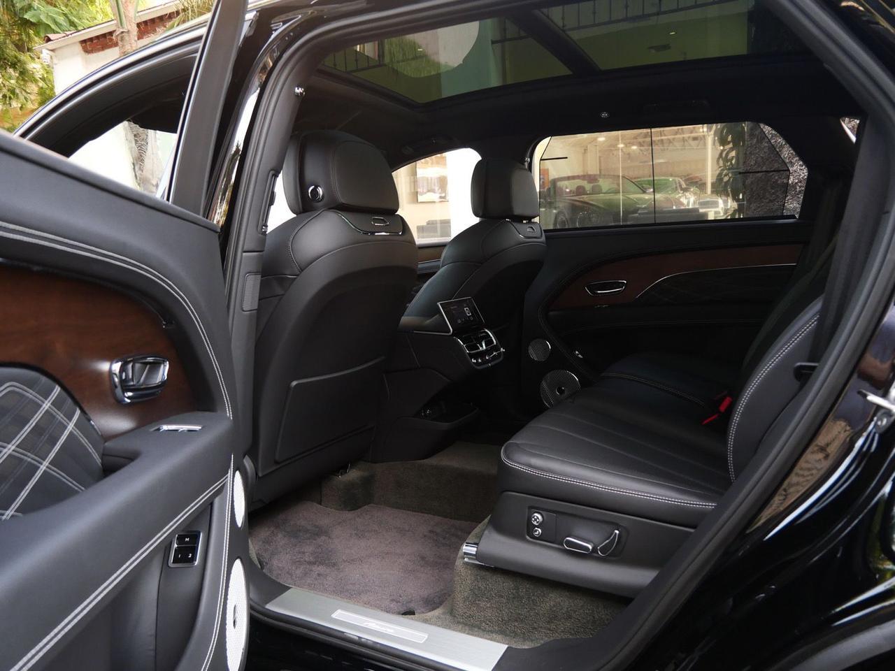 2023 Bentley Bentayga EWB Azure First Edition Azure First Edition Lawrence KS