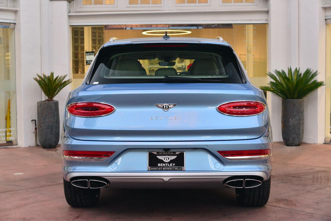 2023 Bentley Bentayga EWB Azure First Edition Azure First Edition Lawrence KS