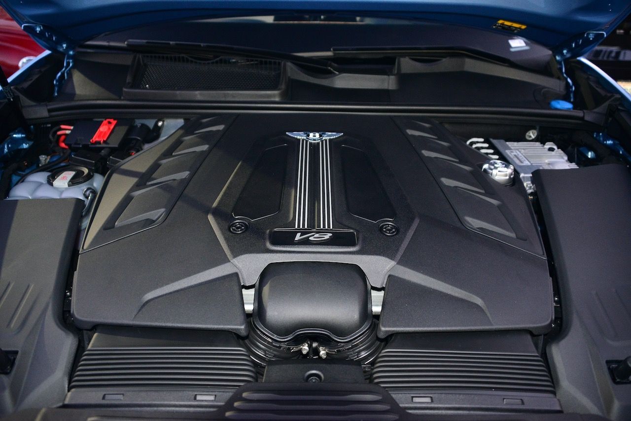 2023 Bentley Bentayga EWB Azure First Edition Azure First Edition Lawrence KS