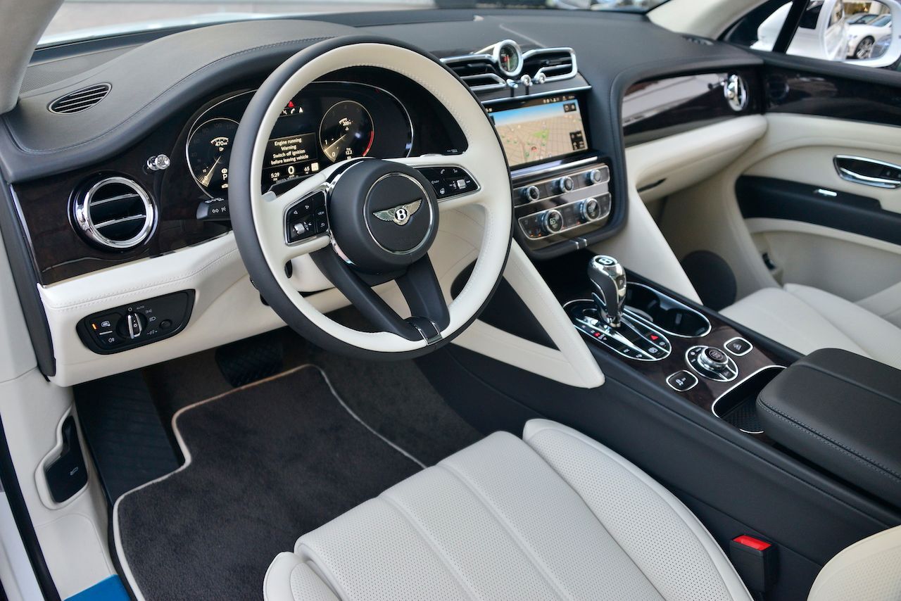 2023 Bentley Bentayga V8 V8 Lawrence KS