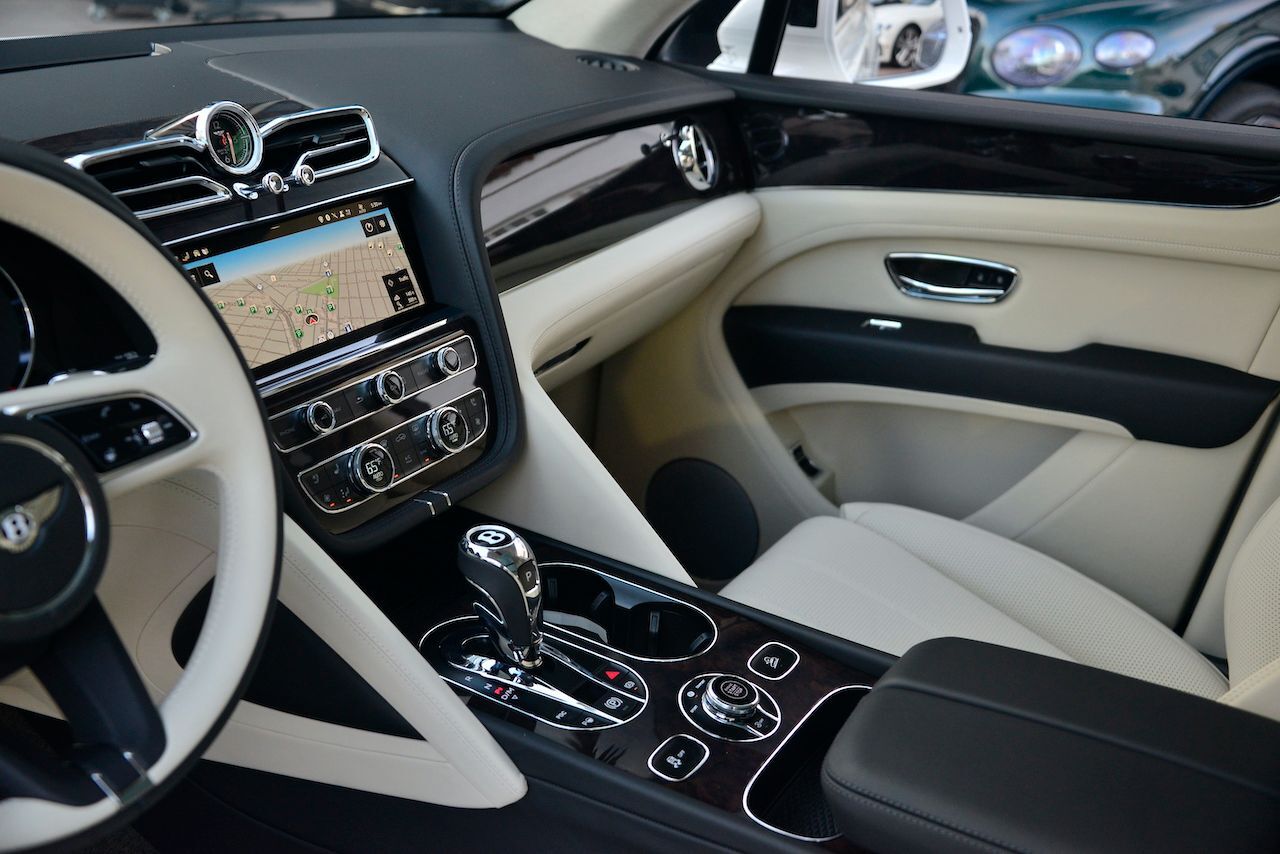 2023 Bentley Bentayga V8 V8 Lawrence KS