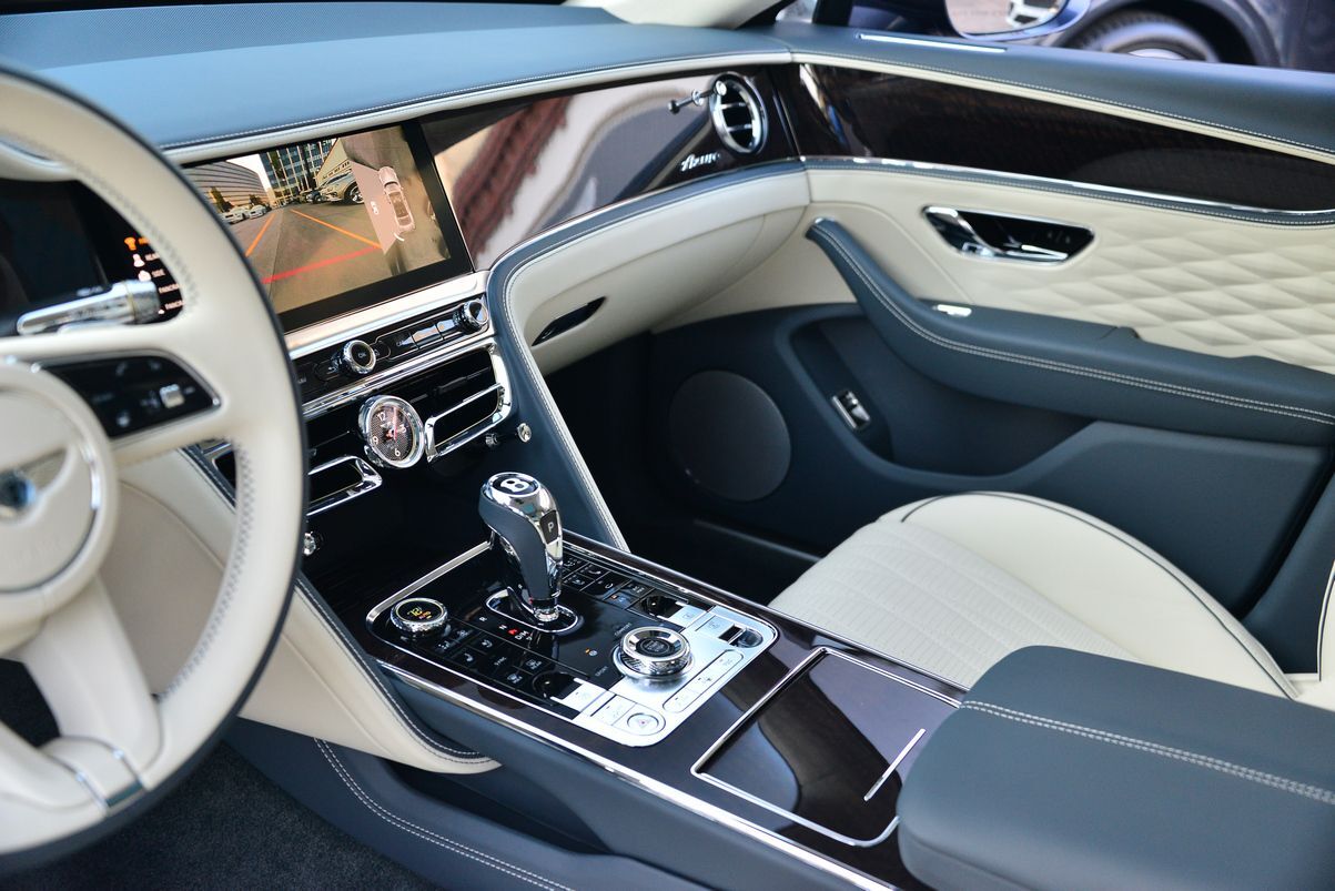 2023 Bentley Flying Spur Azure Azure Lawrence KS
