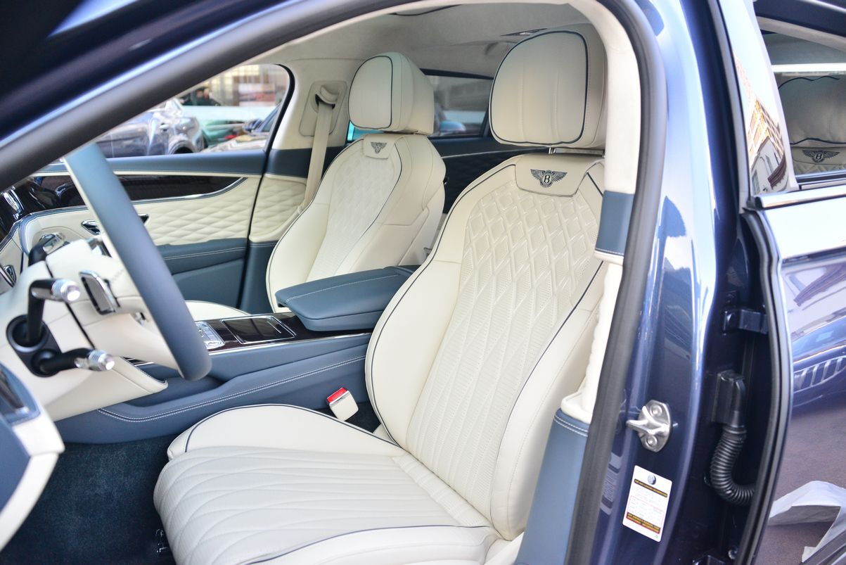 2023 Bentley Flying Spur Azure Azure Lawrence KS