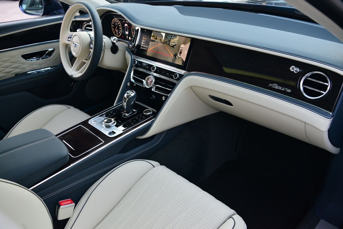 2023 Bentley Flying Spur Azure Azure Lawrence KS