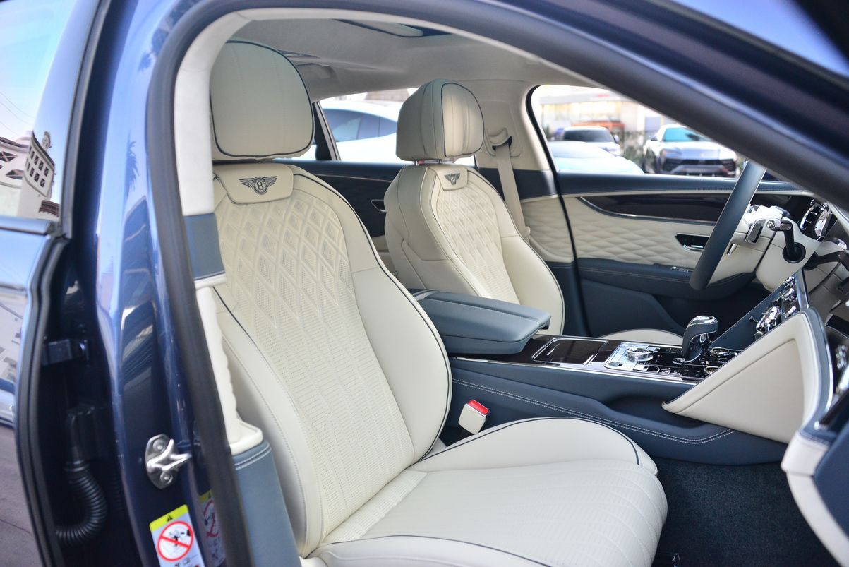 2023 Bentley Flying Spur Azure Azure Lawrence KS