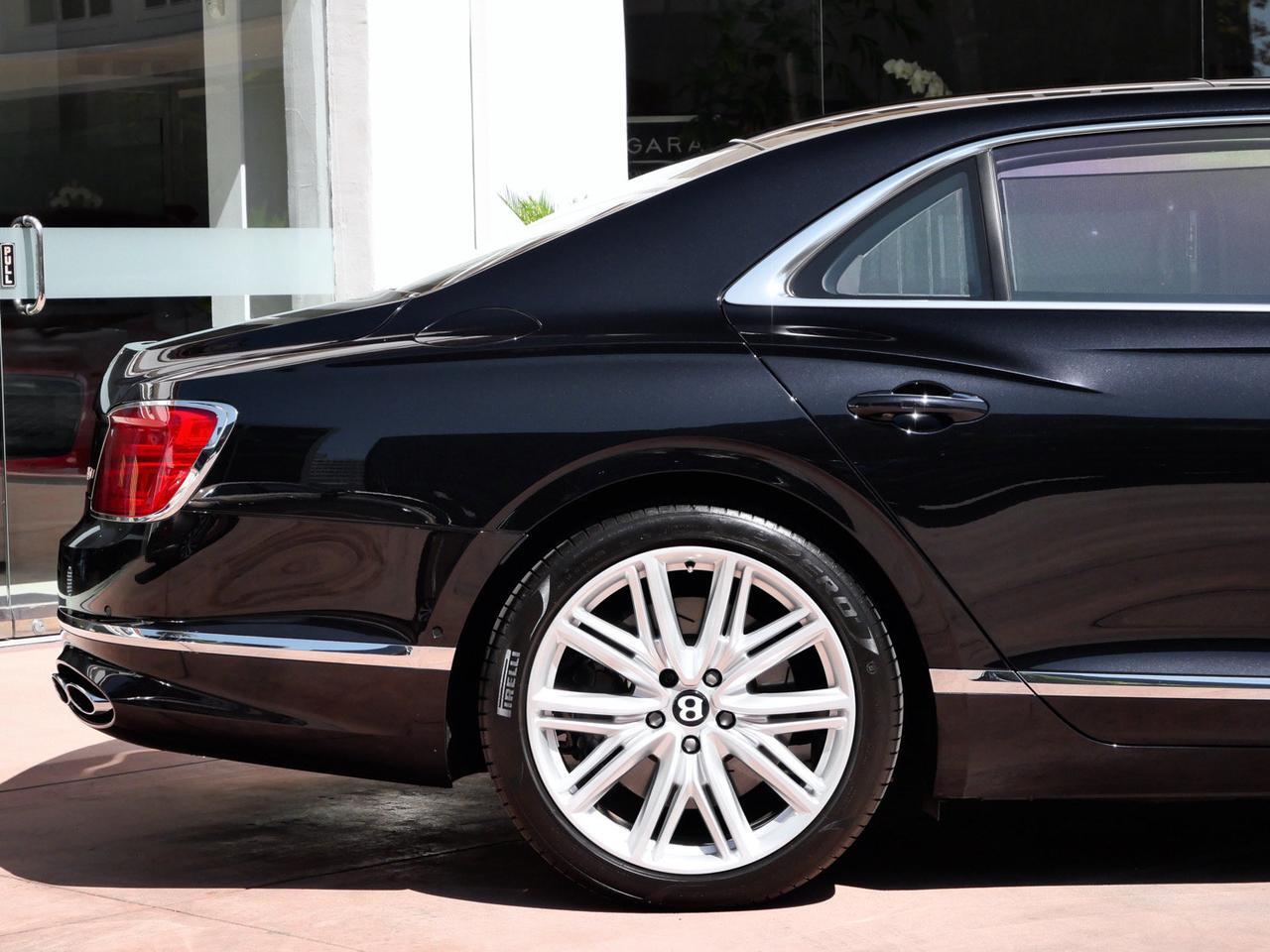 2023 Bentley Flying Spur Hybrid Lawrence KS