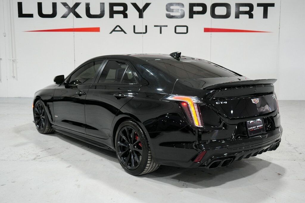 2023 Cadillac CT4 V-Series 2023 Cadillac CT4 V-Series