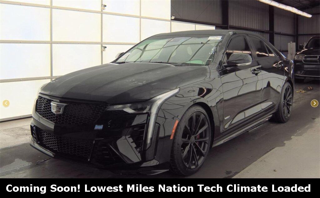 2023 Cadillac CT4 V-Series Blackwing's photo