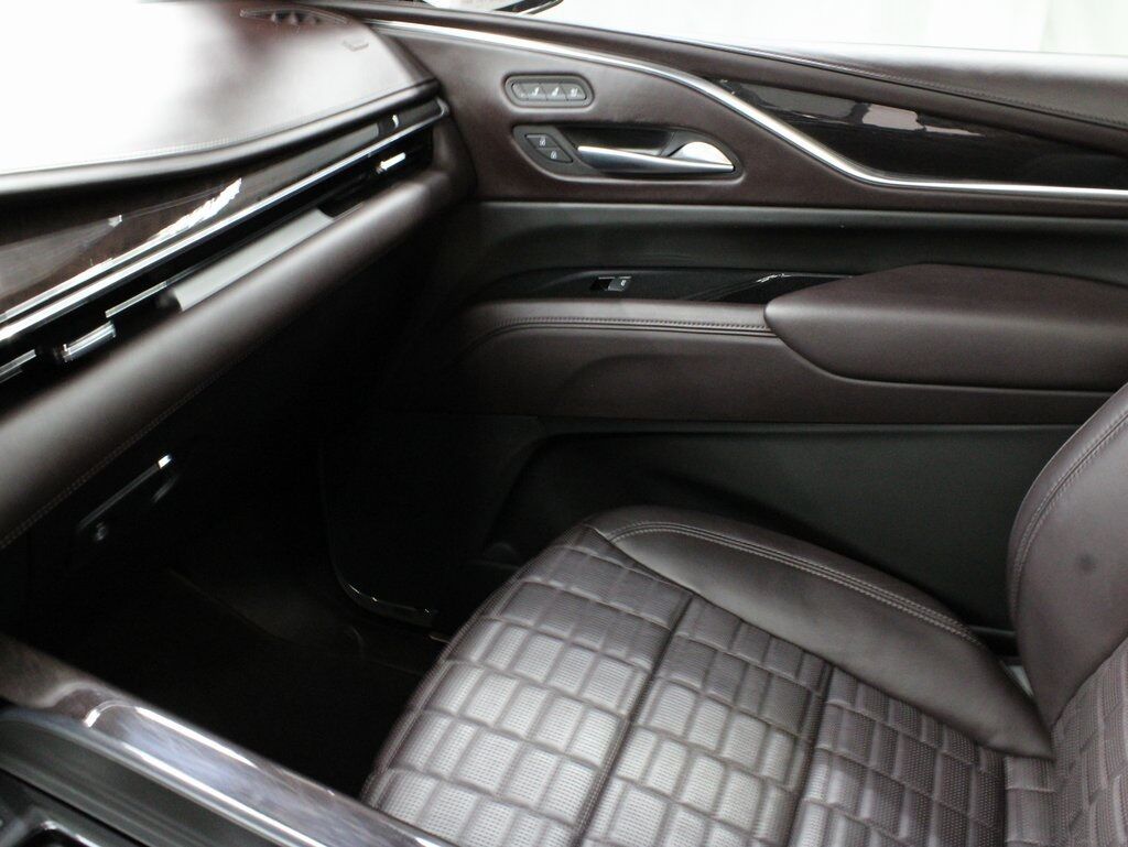 2023 Cadillac Escalade Premium Luxury Platinum 4WD Fond du Lac WI 2023 Cadillac Escalade Premium Luxury Platinum 4WD Fond du Lac WI