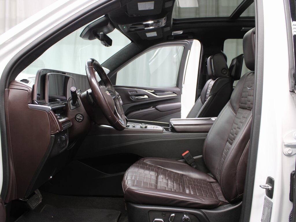 2023 Cadillac Escalade Premium Luxury Platinum 4WD Fond du Lac WI 2023 Cadillac Escalade Premium Luxury Platinum 4WD Fond du Lac WI