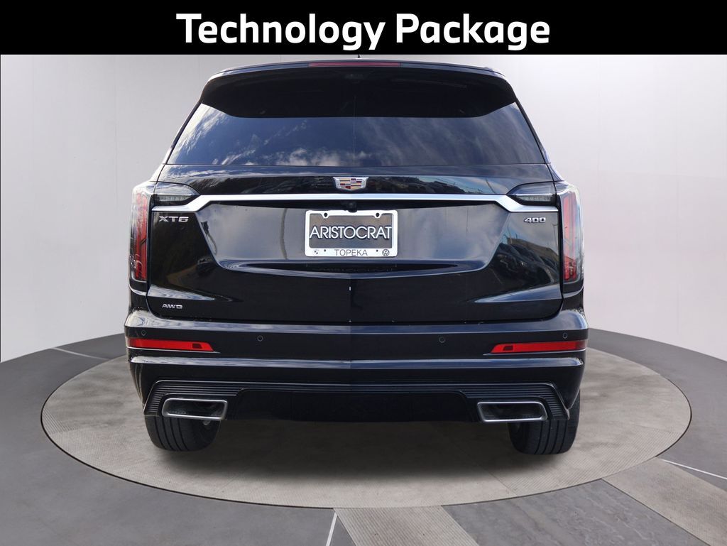 2023 Cadillac XT6 Sport