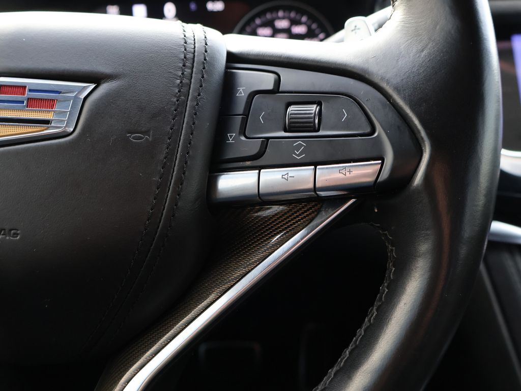 2023 Cadillac XT6 Sport