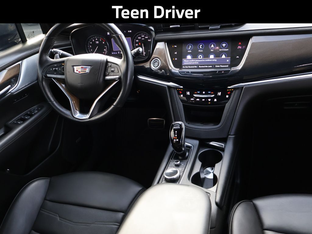 2023 Cadillac XT6 Sport