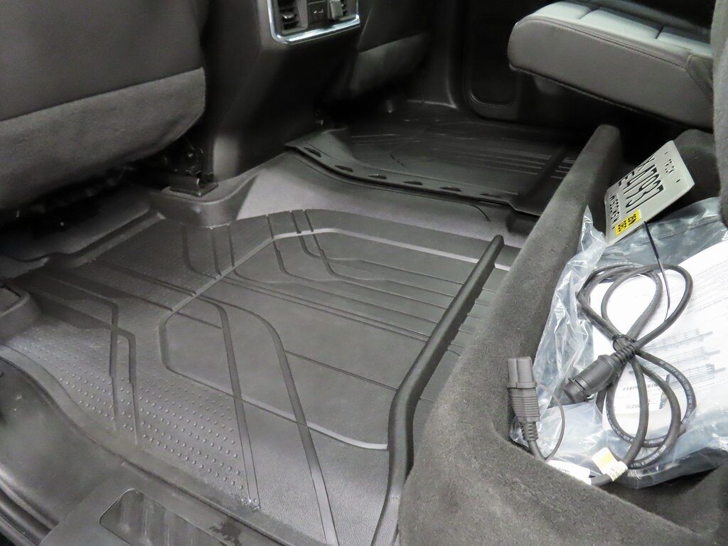 2023 Chevrolet Silverado 3500HD 4x4 Crew Cab LTZ SRW Fond du Lac WI 2023 Chevrolet Silverado 3500HD 4x4 Crew Cab LTZ SRW Fond du Lac WI