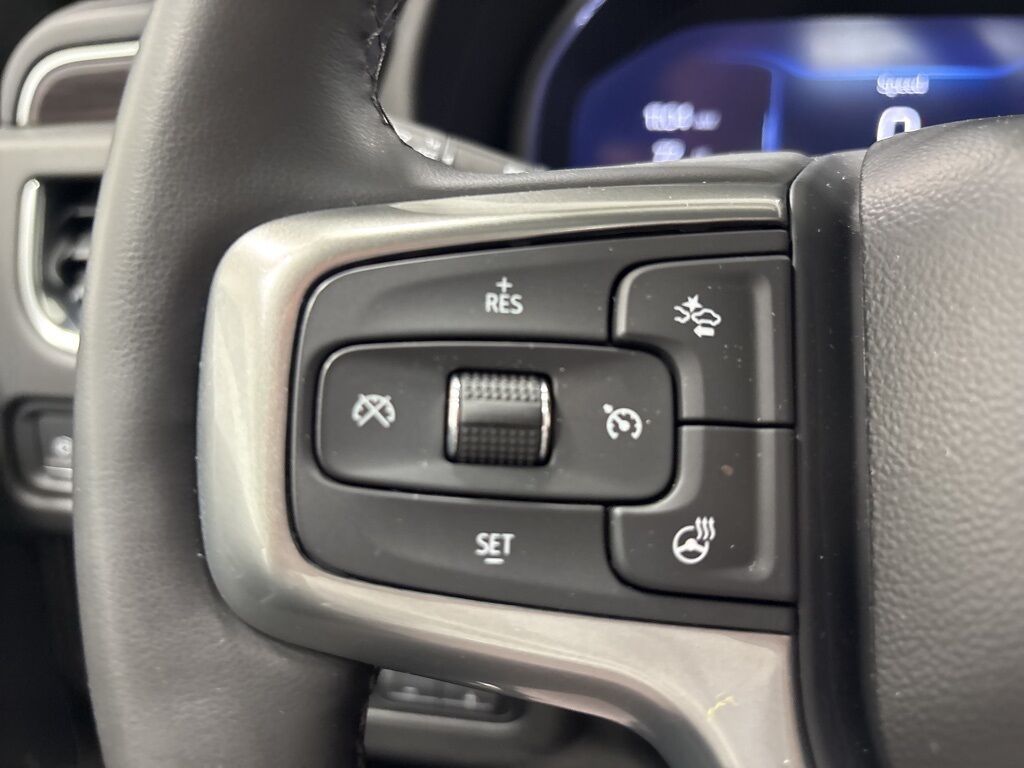 2023 Chevrolet Suburban Z71 4WD Minocqua WI