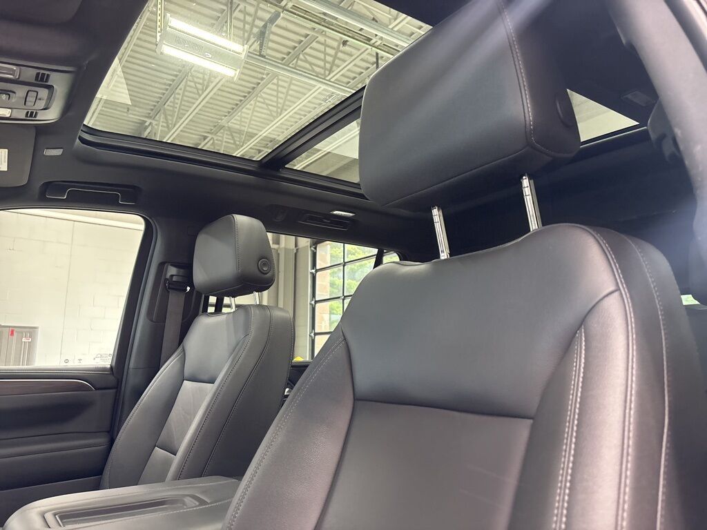 2023 Chevrolet Suburban Z71 4WD Minocqua WI