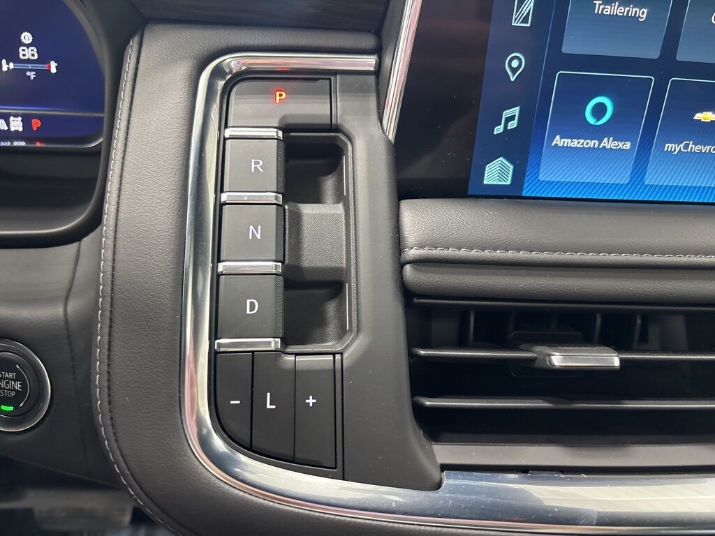 2023 Chevrolet Suburban Z71 4WD Minocqua WI