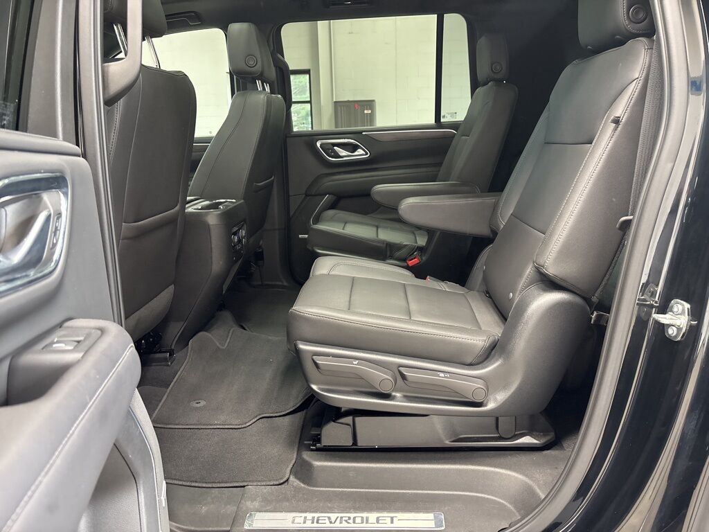 2023 Chevrolet Suburban Z71 4WD Minocqua WI