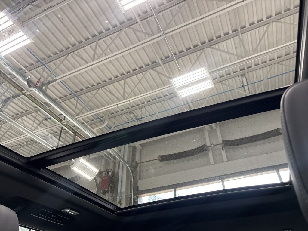 2023 Chevrolet Suburban Z71 4WD Minocqua WI