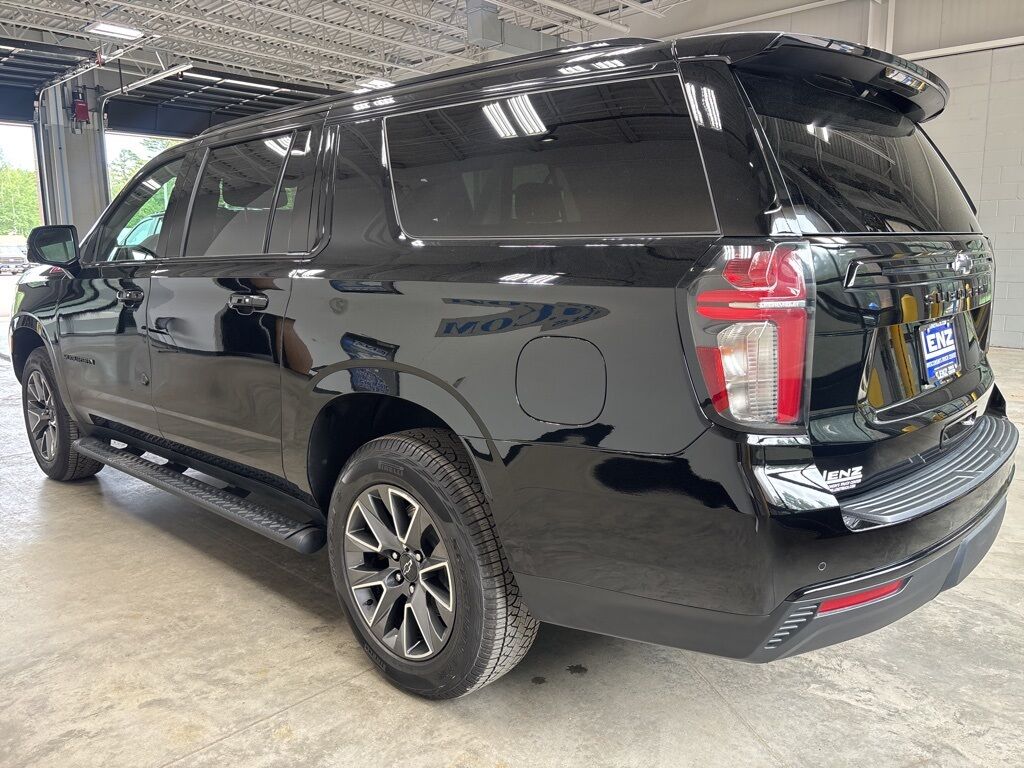 2023 Chevrolet Suburban Z71 4WD Minocqua WI