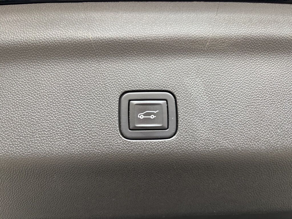 2023 Chevrolet Suburban Z71 4WD Minocqua WI