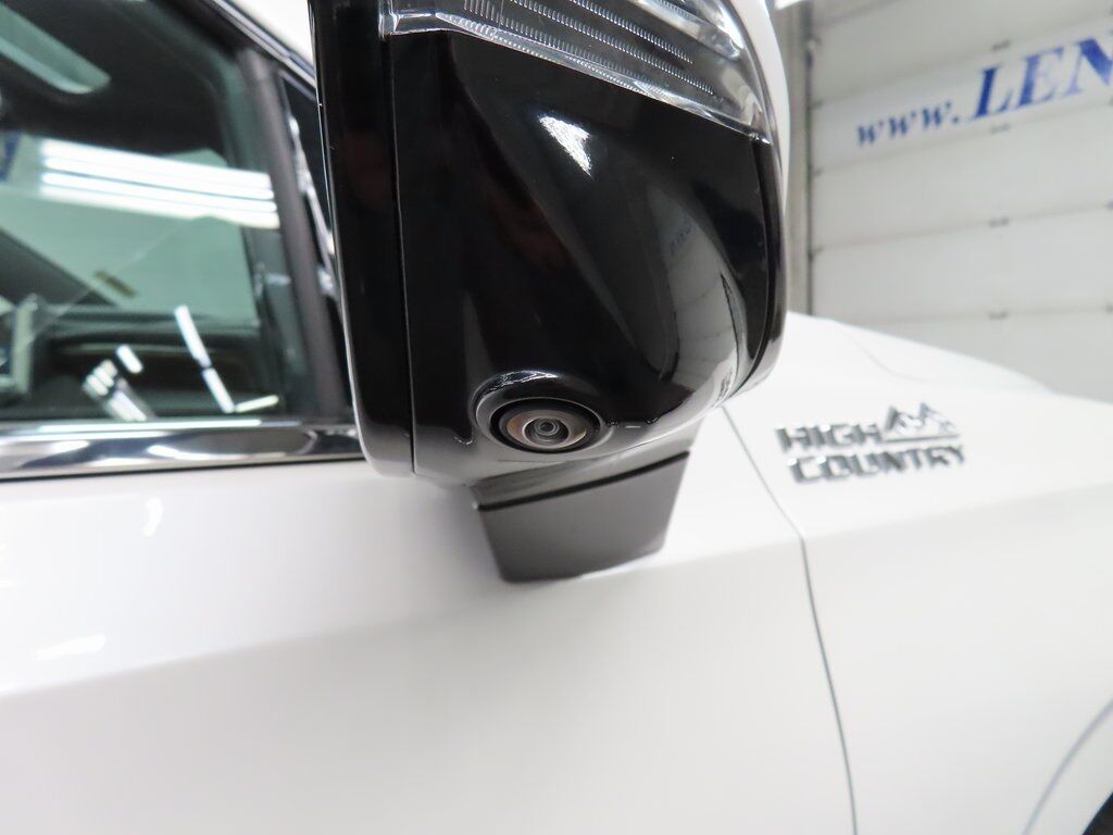 2023 Chevrolet Tahoe High Country 4WD Fond du Lac WI 2023 Chevrolet Tahoe High Country 4WD Fond du Lac WI