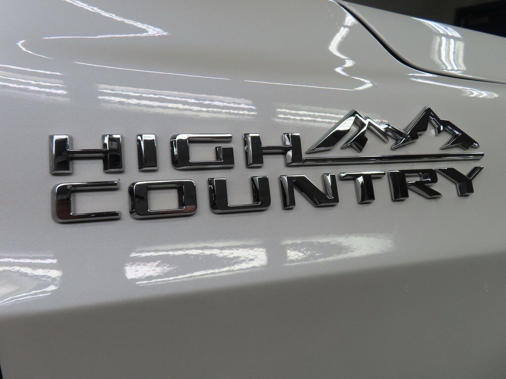 2023 Chevrolet Tahoe High Country 4WD Fond du Lac WI 2023 Chevrolet Tahoe High Country 4WD Fond du Lac WI