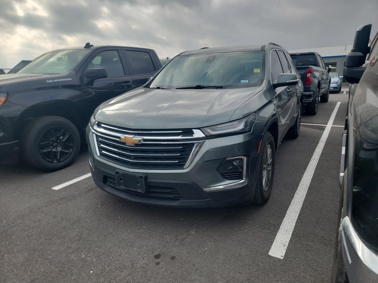 2023 Chevrolet Traverse LT Cloth Castroville TX 2023 Chevrolet Traverse LT Cloth Castroville TX