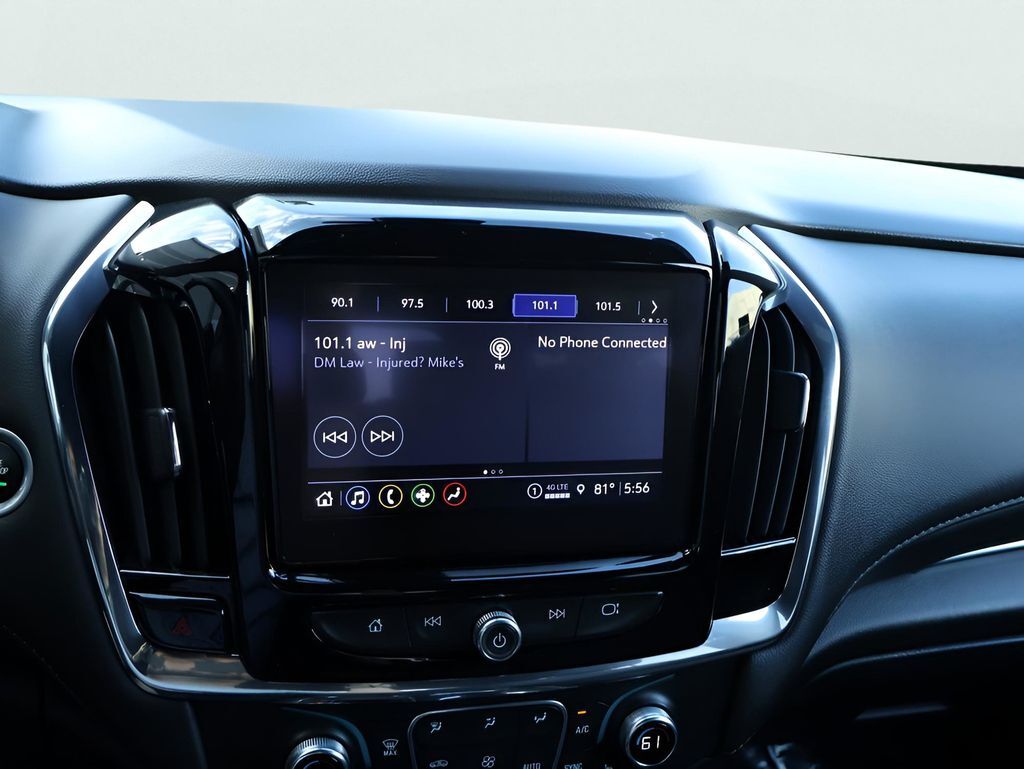 2023 Chevrolet Traverse LT