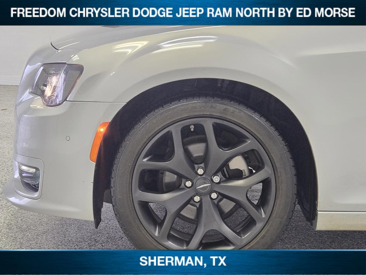 2023 Chrysler 300 Touring L Sherman TX