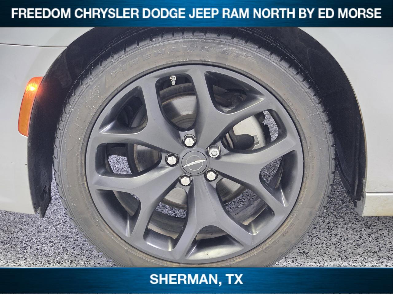 2023 Chrysler 300 Touring L Sherman TX