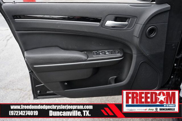 2023 Chrysler 300 Touring Irving TX