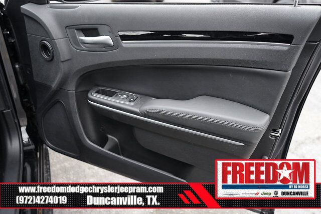 2023 Chrysler 300 Touring Irving TX