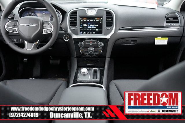 2023 Chrysler 300 Touring Irving TX