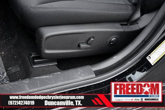 2023 Chrysler 300 Touring Irving TX