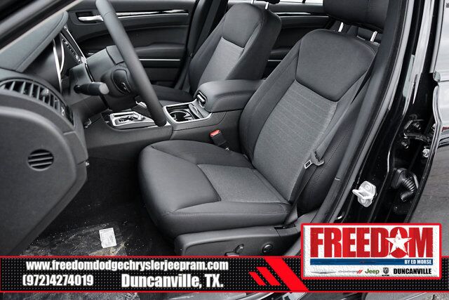 2023 Chrysler 300 Touring Irving TX