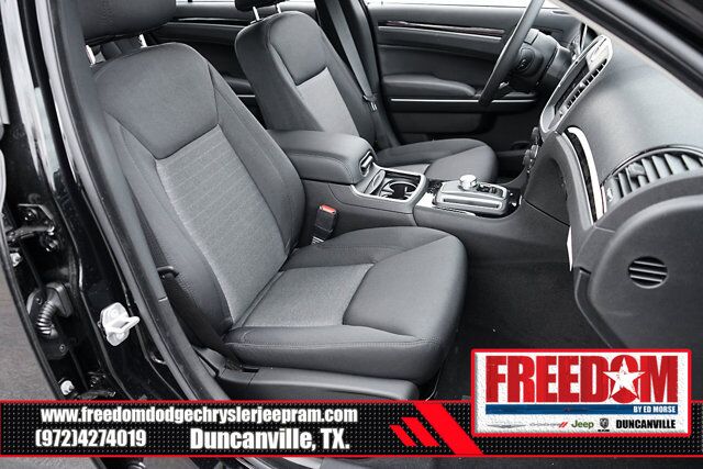 2023 Chrysler 300 Touring Irving TX