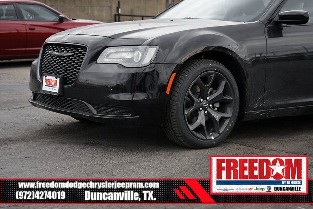 2023 Chrysler 300 Touring Irving TX