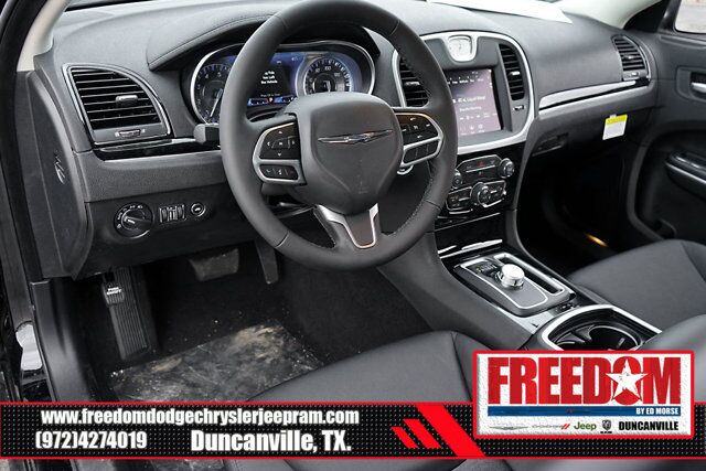2023 Chrysler 300 Touring Irving TX