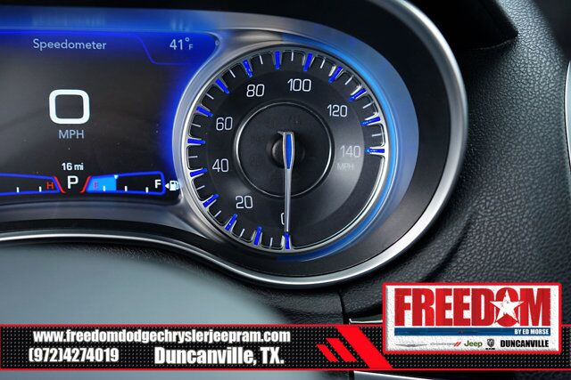 2023 Chrysler 300 Touring Irving TX