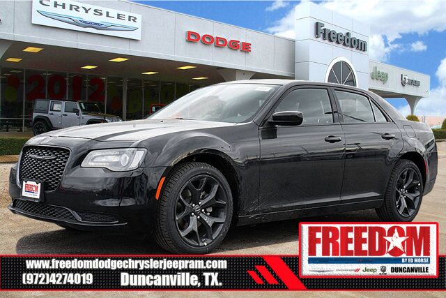2023 Chrysler 300 Touring Irving TX